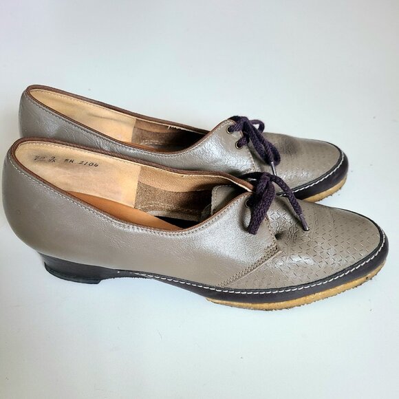Contoura lace up tan and brown leather shoes. - Picture 1 of 10